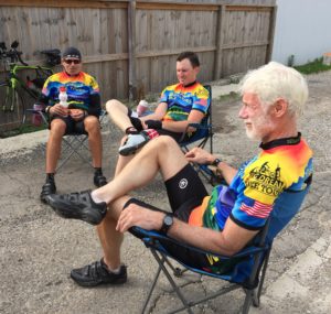 Mid-morning break at the Big Dream Feed Zone